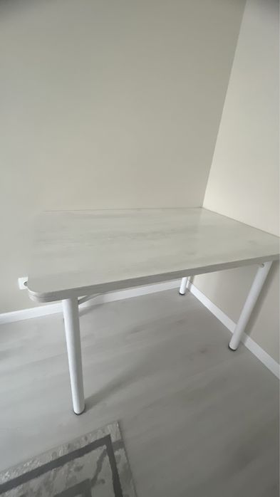 Продается кухонный стол