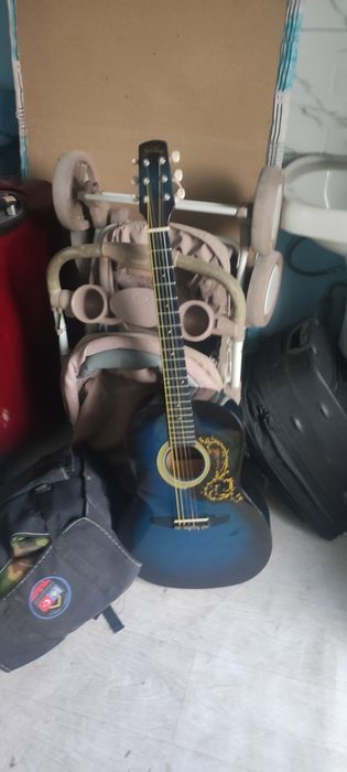 Гитара акустическая