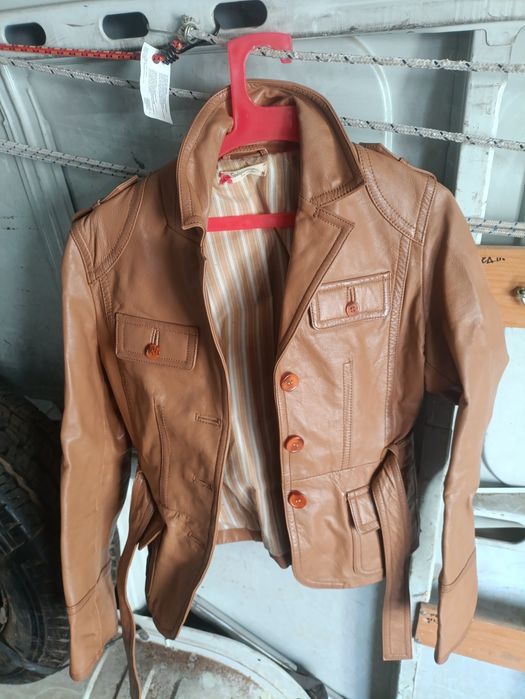 Дамски якета запазени