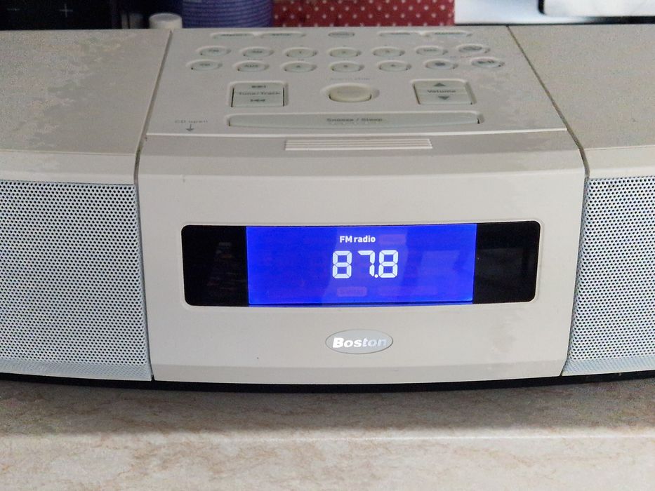 Boston Acoustics Microsystem CD (similar cu Bose wave)