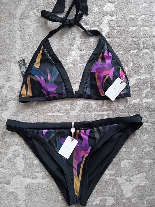 Ted Baker/Tory Burch/Triumph цели  бански