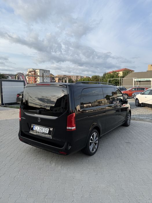 Rent a car - inchirieri microbuz Mercedes V class V300,Van/duba