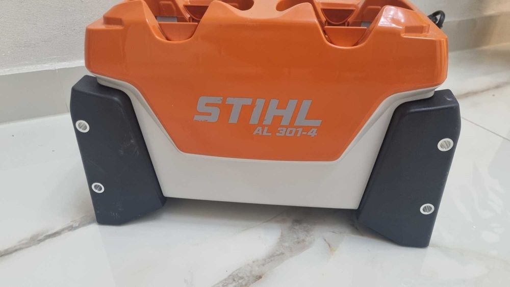 Incarcator sthil 4 posturi