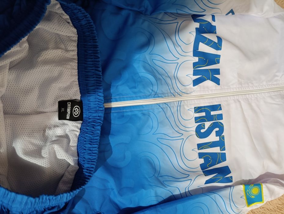 Спортивный костюм