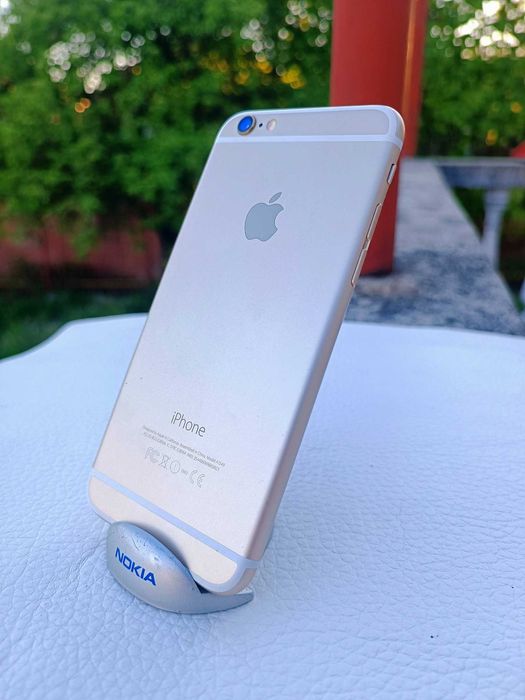 iPhone 6 Gold - 16 GB memorie - husa cadou