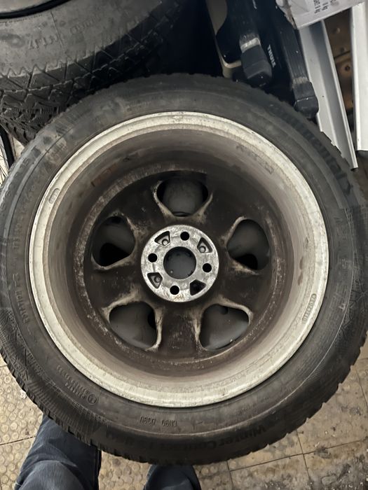 Джанти 15ки OZ от Алфа 145/6 със зимни гуми.