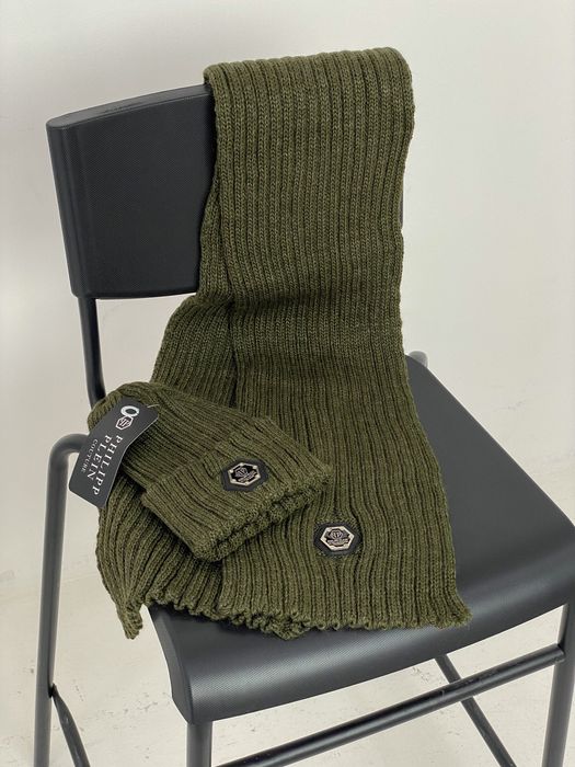 Шапка с шарфом (новые)