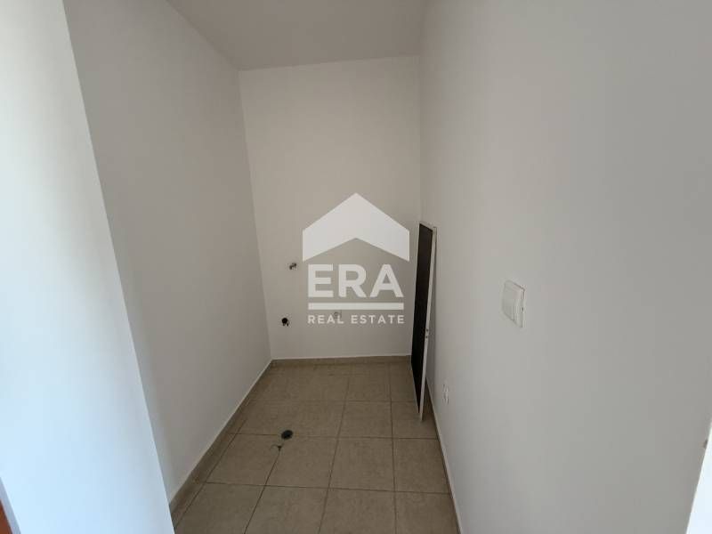 Дава се под наем Двустаен апартамент в Варна, Лятно кино Тракия - 52 кв.м за 368 € - Снимка #9