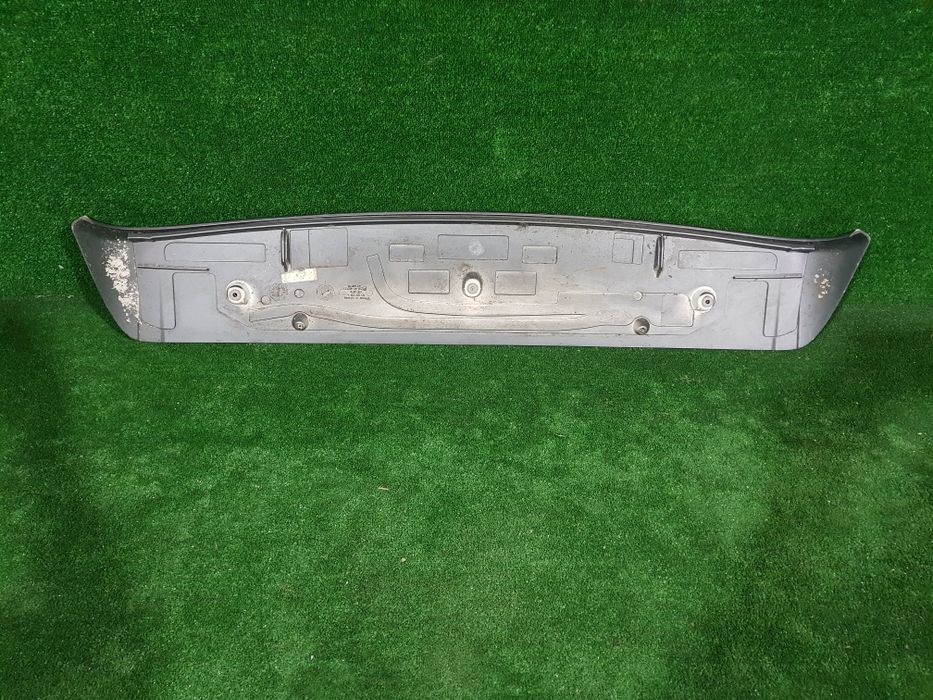 Elero/spoiler luneta/haion Porsche Cayenne 955 an 2003-2006