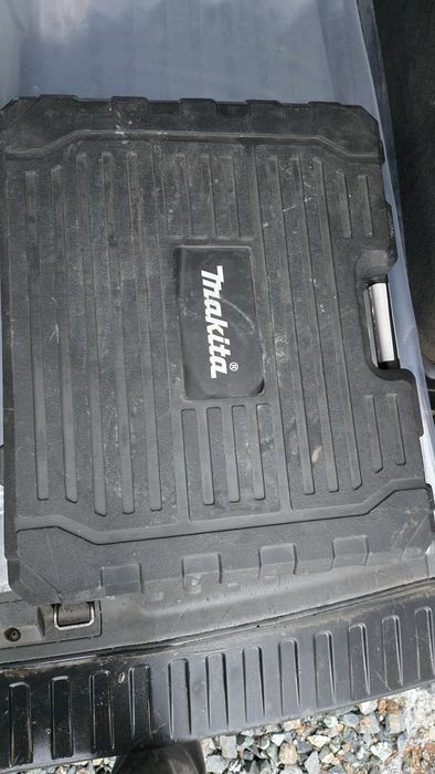 КУФАР  със машинки Makita Китайски