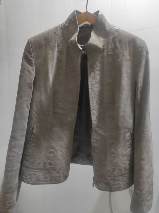 Кожа. Куртка женская.