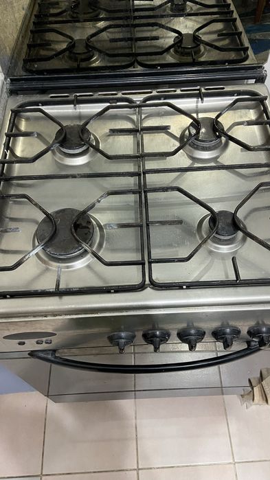 Продам  газ. плиту Bosch