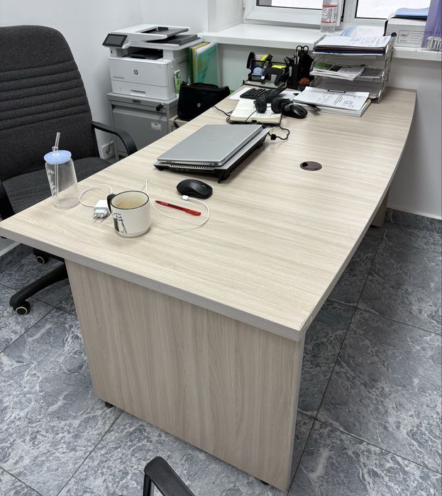 Столы офисные 2шт