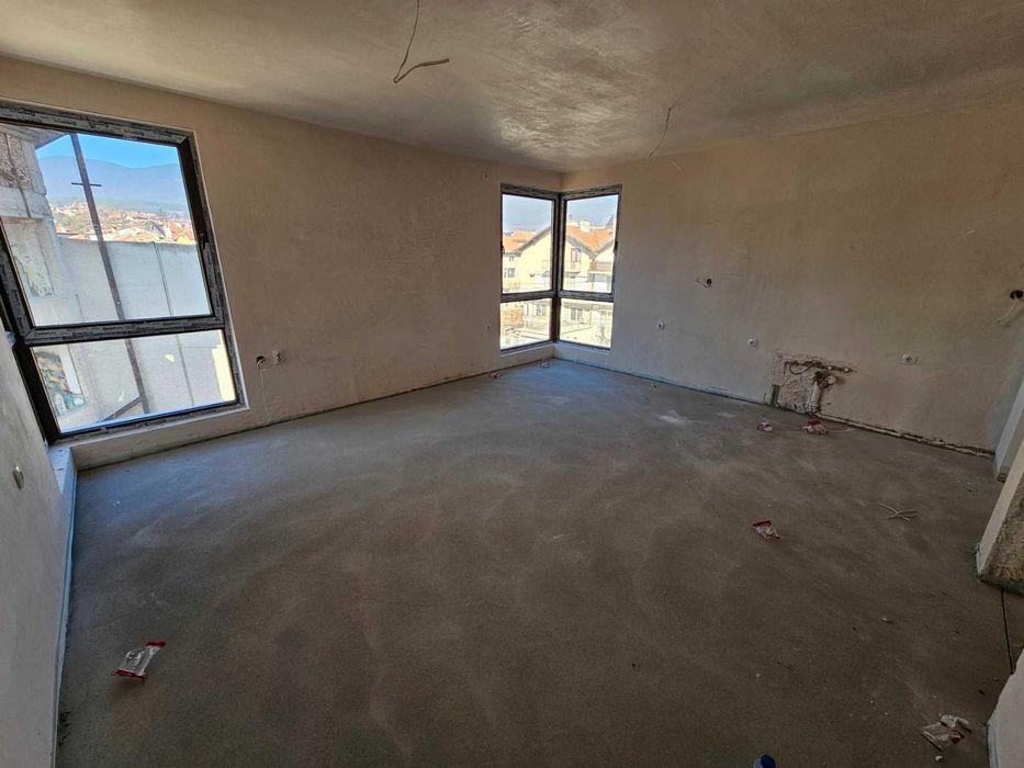 Продава се Тристаен апартамент в Велинград - 89 кв.м за 1045 €/кв.м - Снимка #1