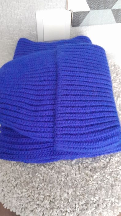 Продам женские шапки