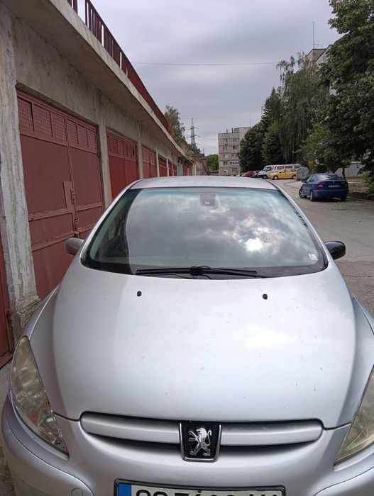 Продава Пежо 307