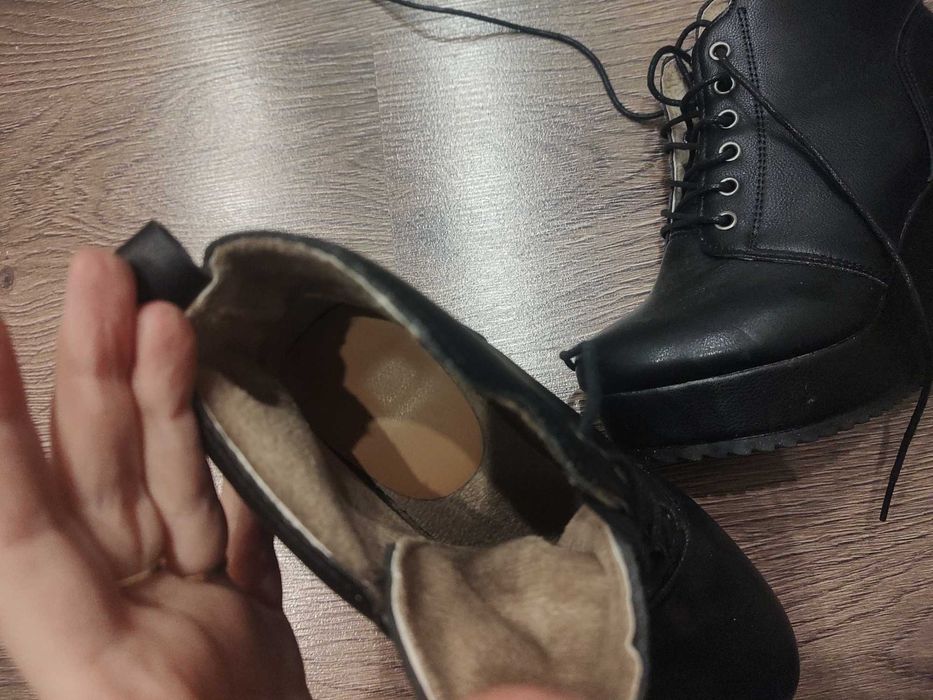 Дамски боти на платформа