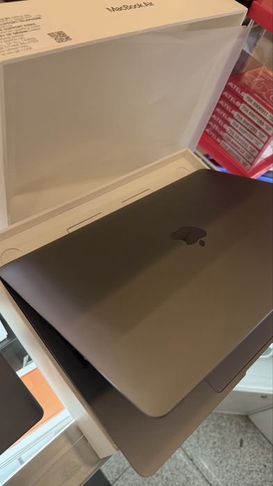 MacBook Air M1 256gb