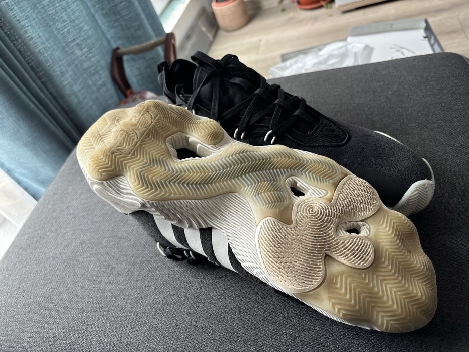 adidas  trae young 3 46 номер