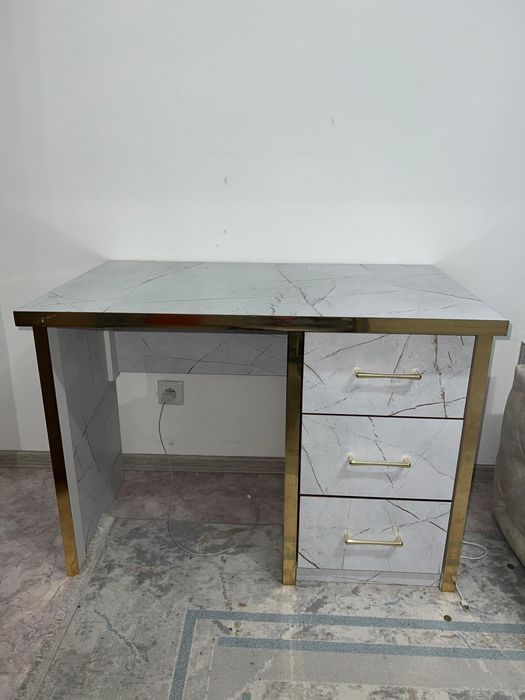 Тумба в хорошем состояние