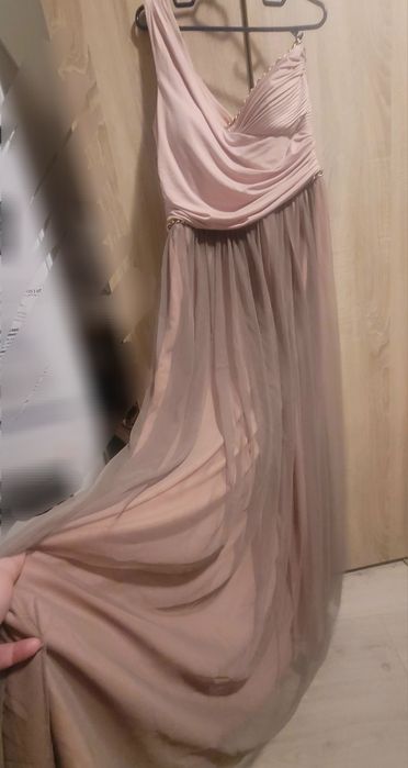 Rochie fără umăr 42