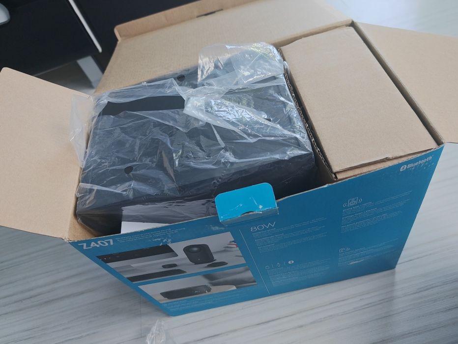Аудио система Logitech - Z407, 2.1, черна