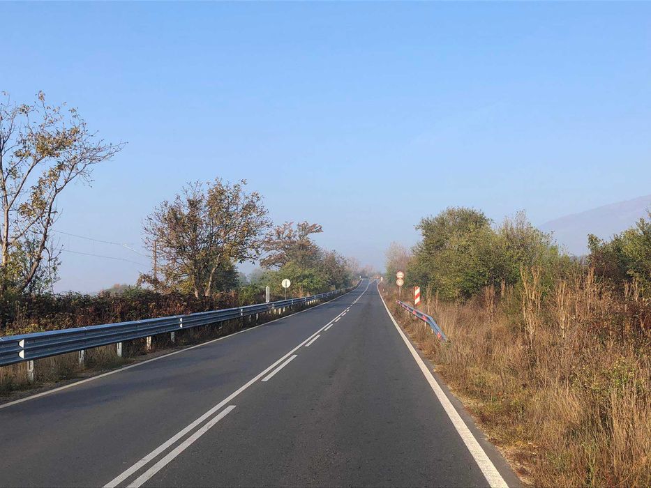 Продава се Парцел в Карлово - 12000 кв.м за 12 €/кв.м - Снимка #1