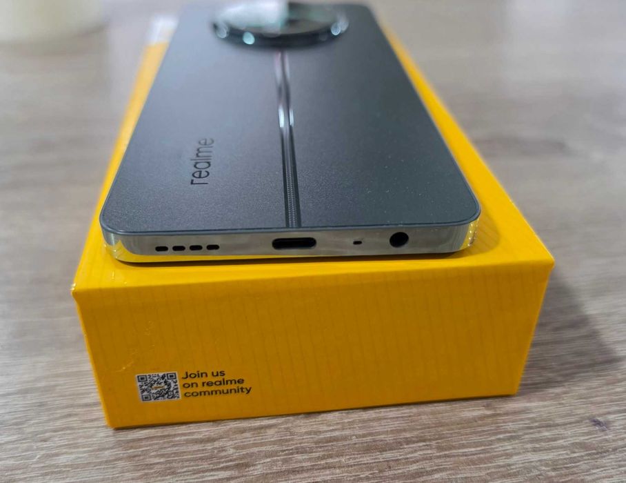 Realme 12 5G 256GB 8GB RAM