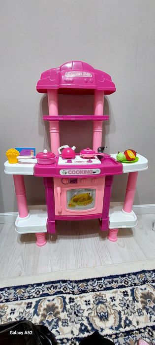 Кухня игрушечная с посудой и овощами