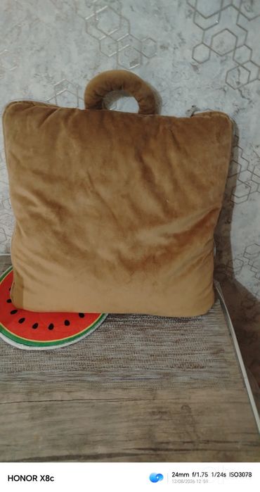 Продаю женскую обувь макасины