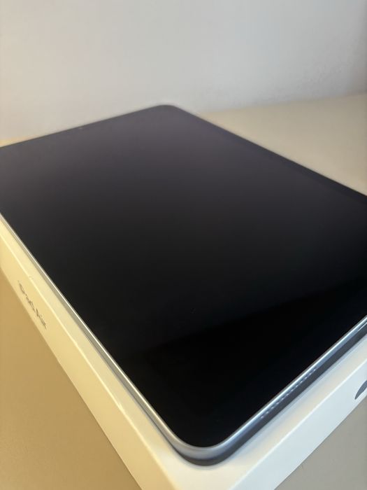 Ipad Air gen 4, Magic keyboard, apple pencil 2nd gen