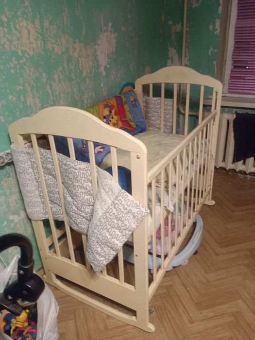 продам детский манеж