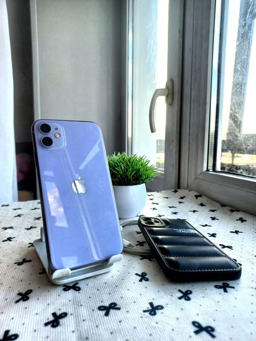 Iphone 11.  64GB