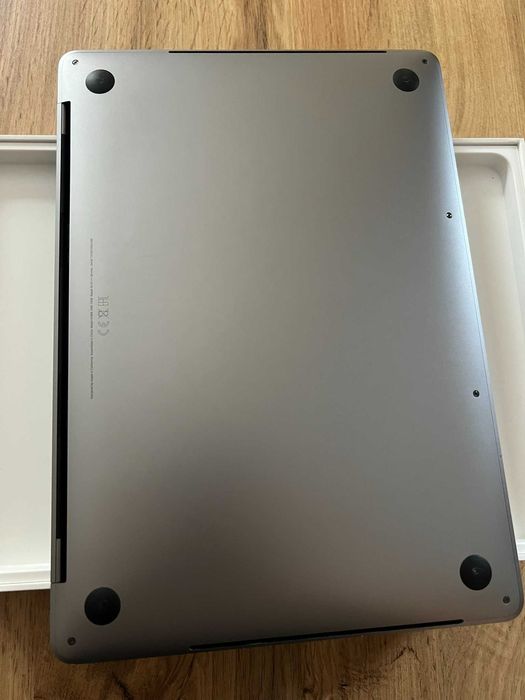 Apple MacBook Pro 13-inch, 2019 Space Gray 256GB