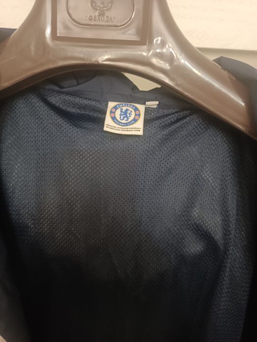 Продам ветровку CHELSEA