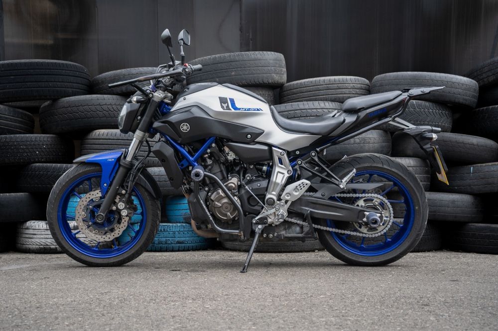 Yamaha mt 07 limitata A2