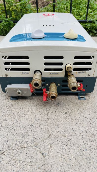 Газовая колонка для горячей воды