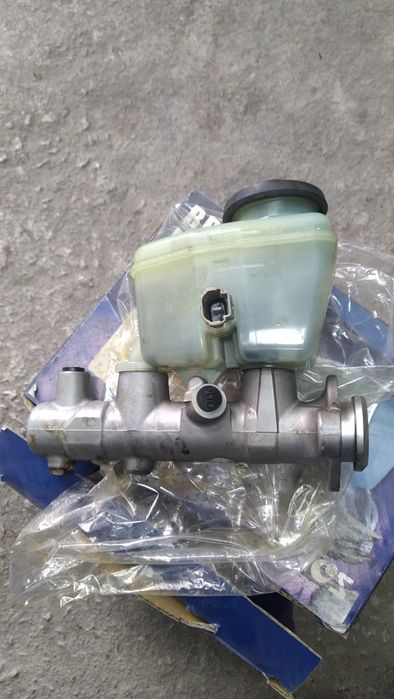 Тормозной цилиндр главный Прадо 90