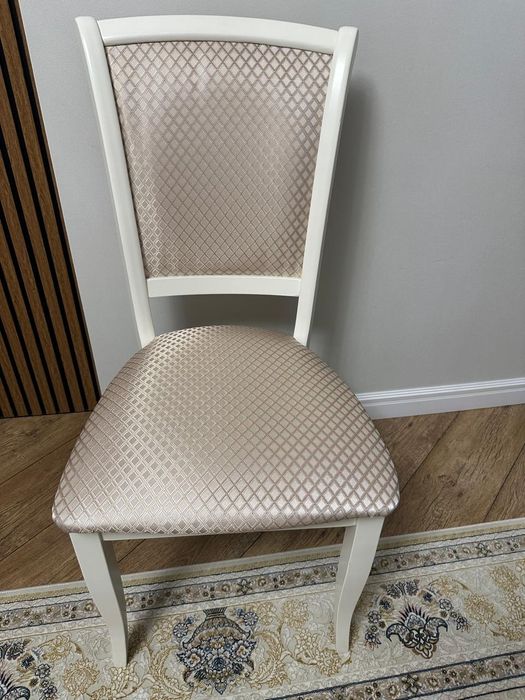 Стулья для гостинной