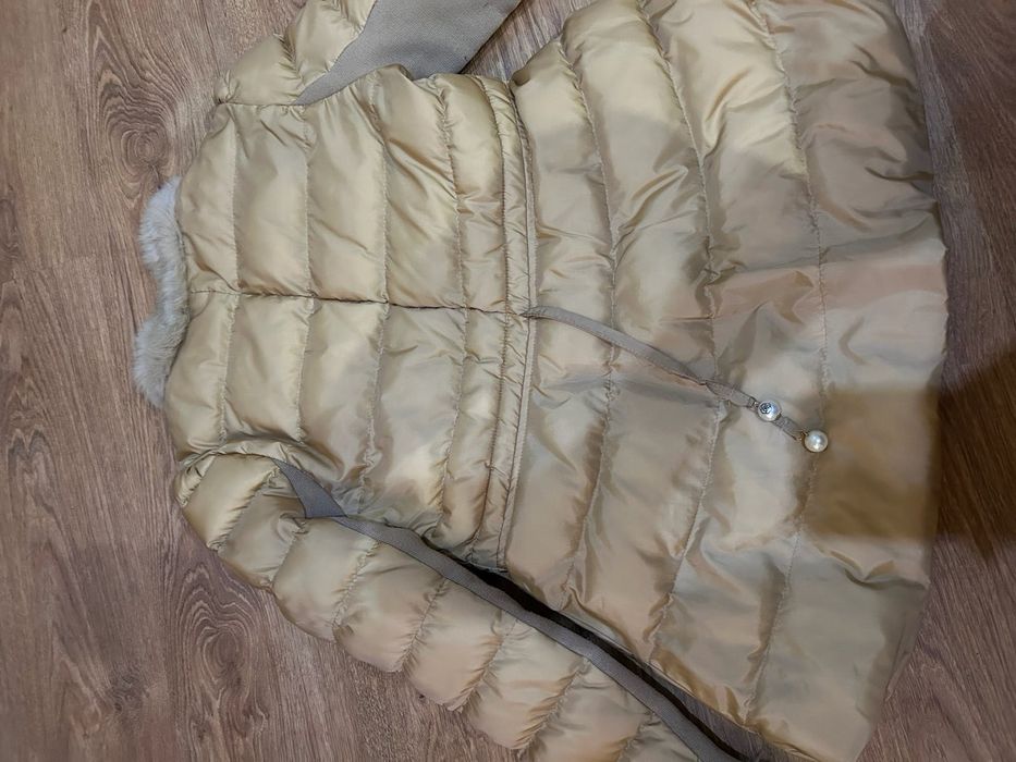 Бежово яке заешки пух