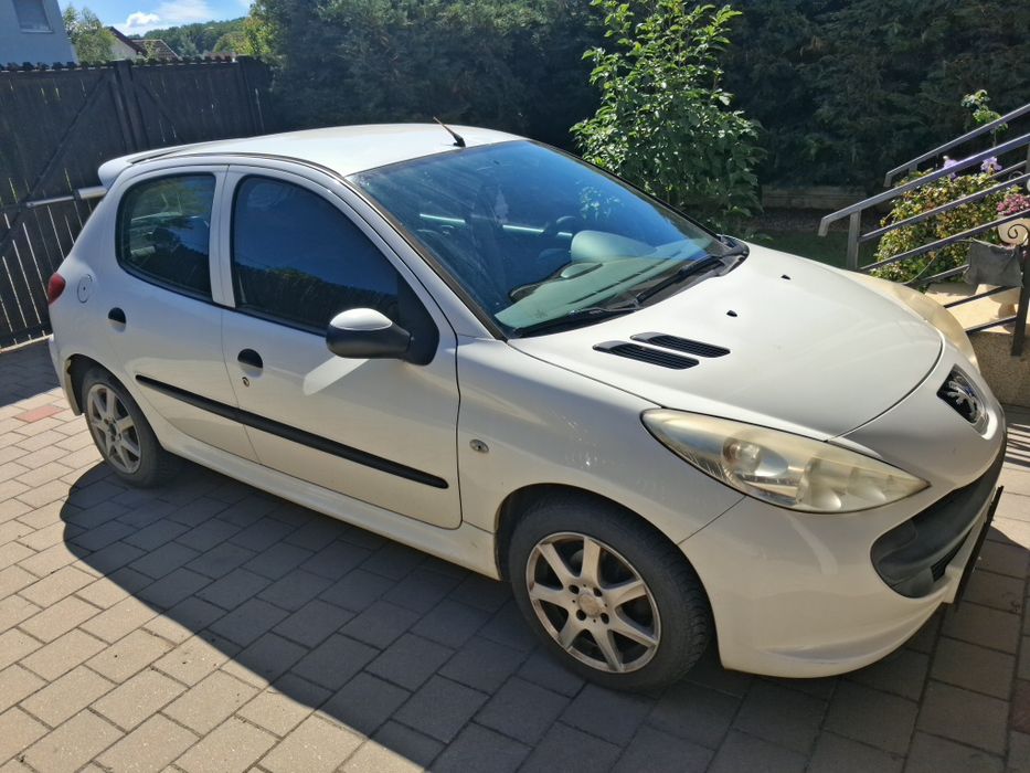 Pegeout 206+ Benzina 1,1 anul 2009