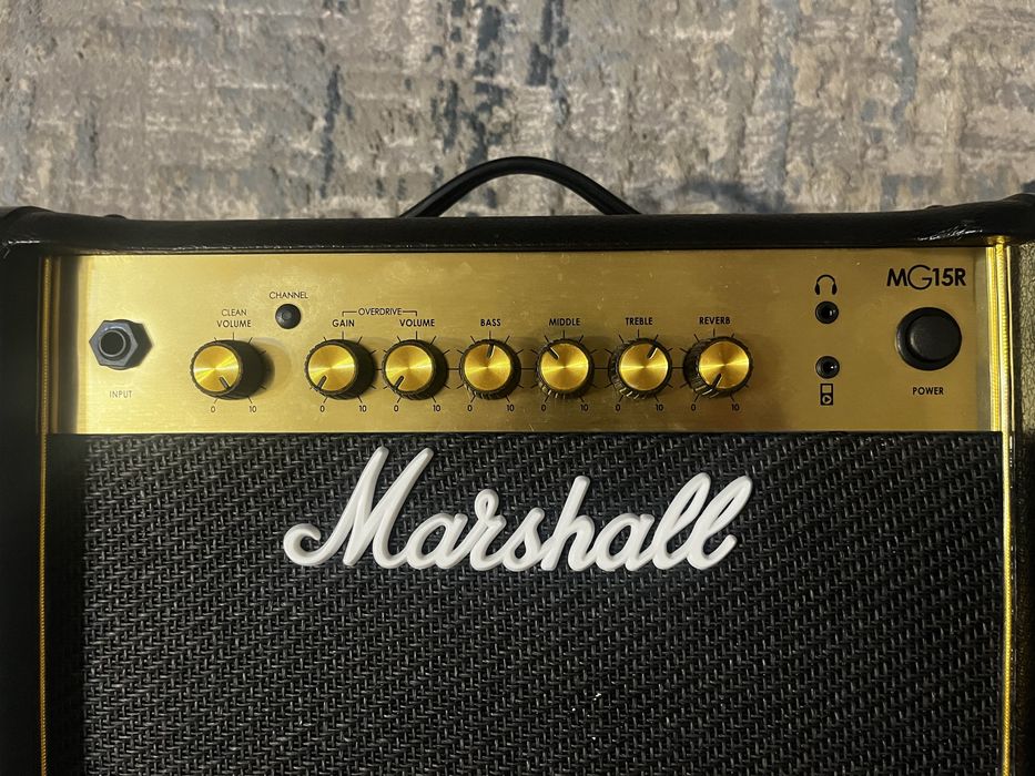 Комбоусилитель Marshall MG15GR