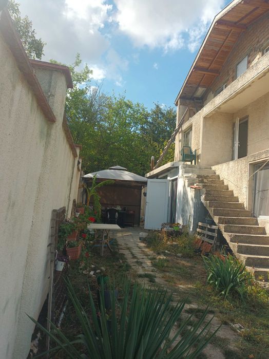 Къща в с. Болярци Варна