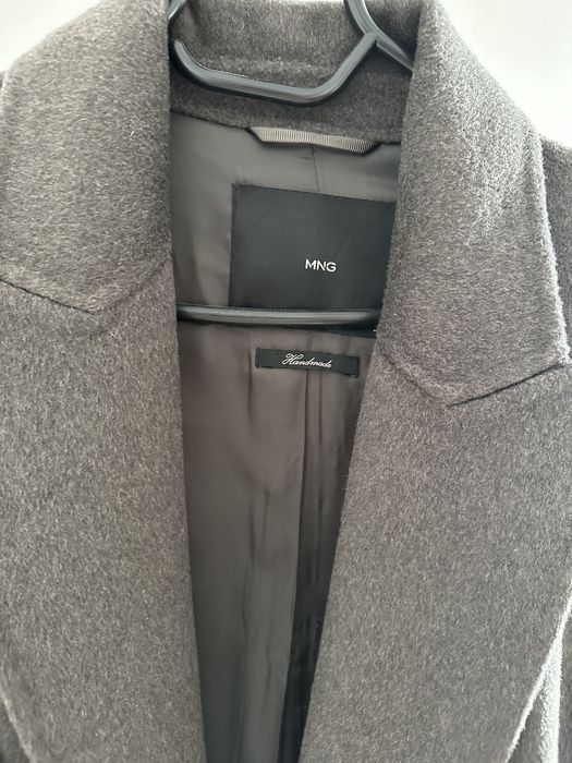 Двубортное пальто Mango
