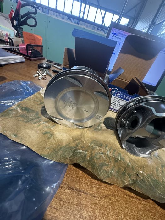 Бутала за Mercedes 278,157 63 amg 500 v8 biturbo