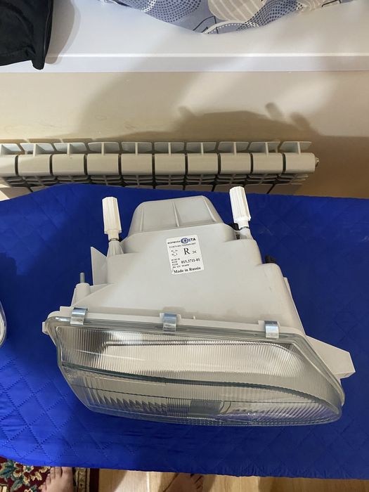 Фара на Lada 2115 правая