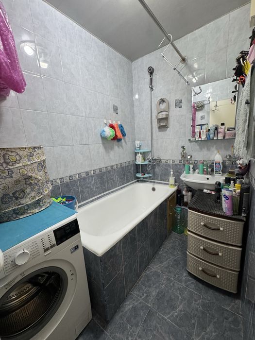 Срочно продается 3/5/9 80м2