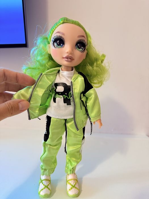 Кукла Rainbow High Fashion Doll – Jade Hunter