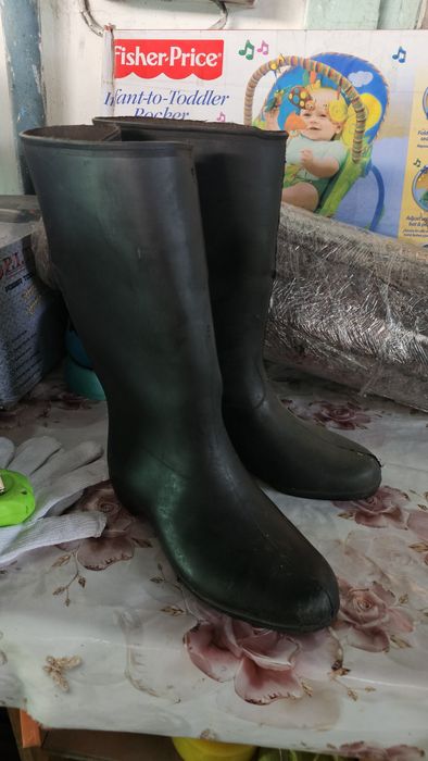 Резиновые сапоги рр 39