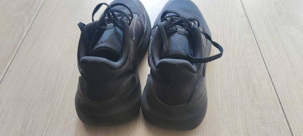 Adidas маратонки